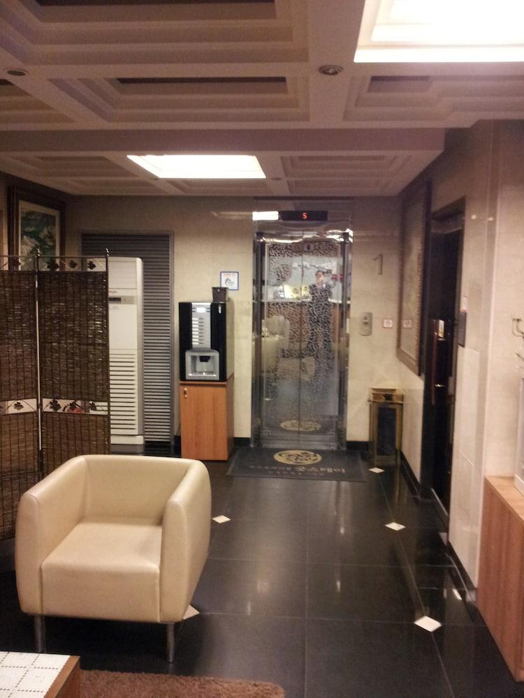 Millennium Hotel Goyang Exterior photo
