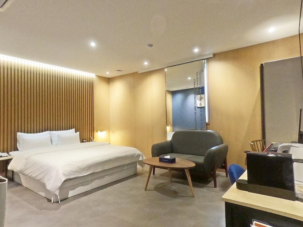 Millennium Hotel Goyang Exterior photo