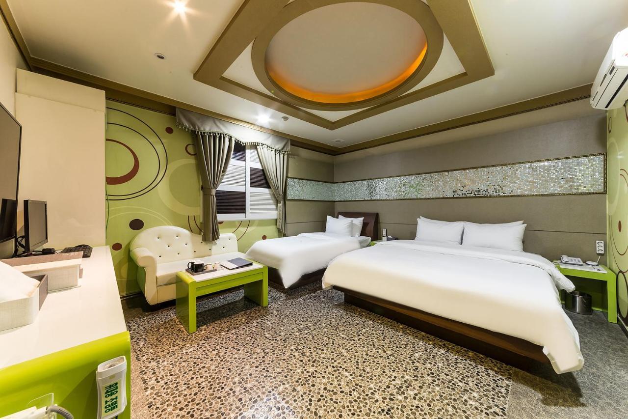 Millennium Hotel Goyang Exterior photo